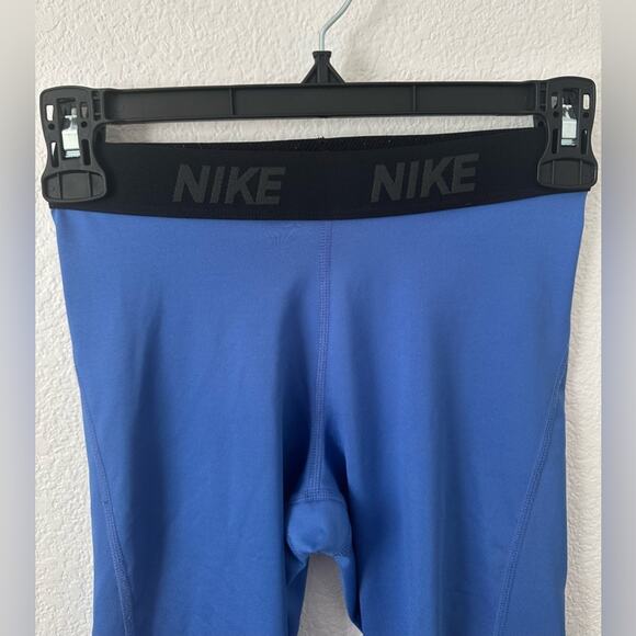Nike Women’s XS DRI FIT Capri Leggings - Picture 2 of 6